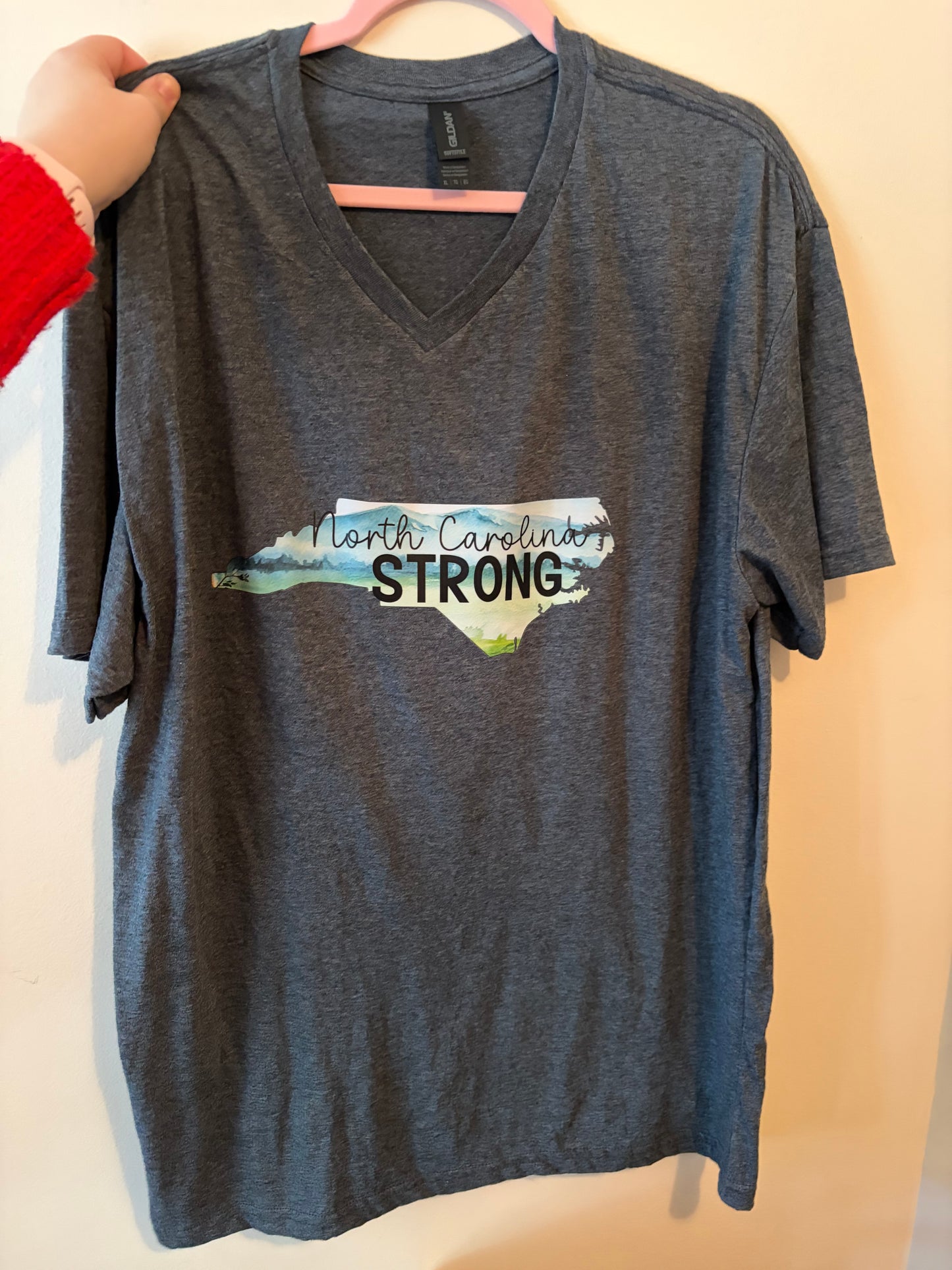 North Carolina Strong V-Neck XL
